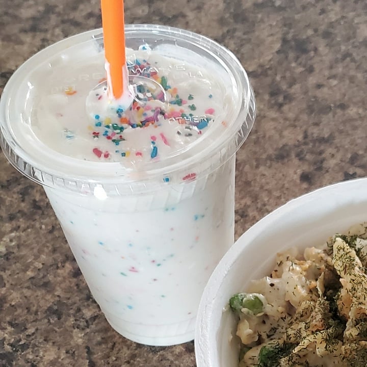 photo of The Little Kitchen Cake batter milkshake shared by @snk1219 on  20 Jan 2021 - review