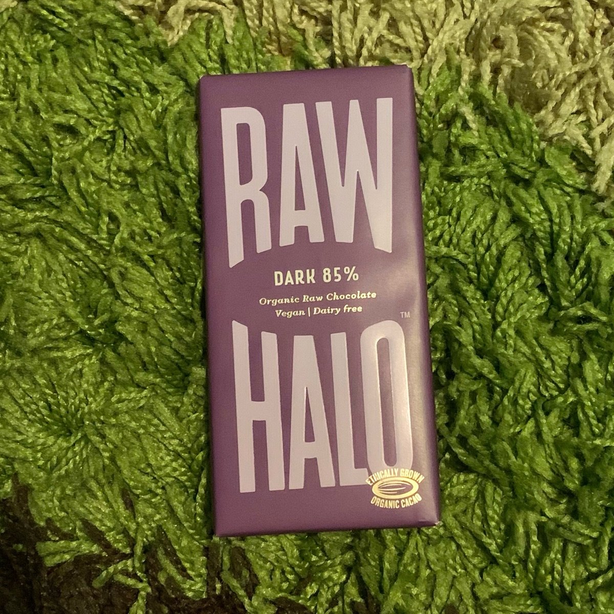 Raw Halo 85 Dark Chocolate Bar Reviews abillion