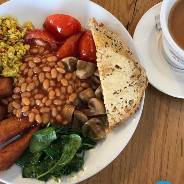 photo of Ahimsa The Vegan Cafe Vegan Full English Breakfast shared by @broccolizzo on  11 Dec 2020 - review