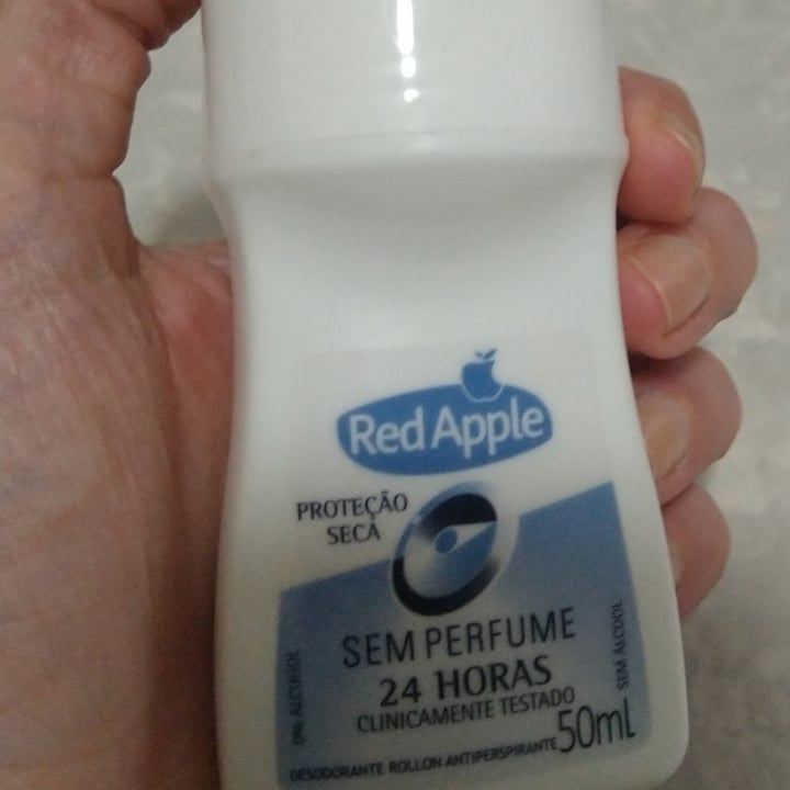 photo of Red apple Desodorante Rollon Sem Perfume shared by @silparente on  02 May 2022 - review