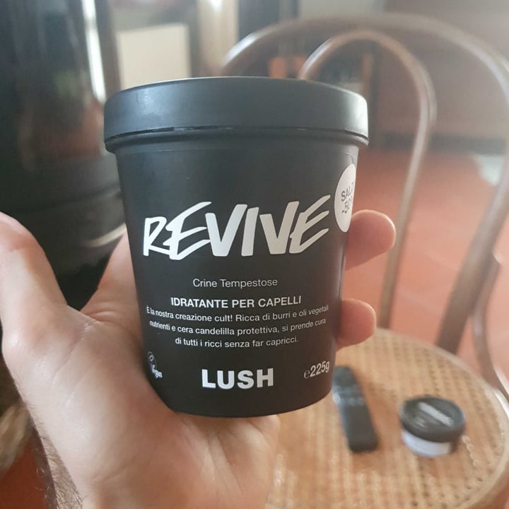 photo of LUSH Fresh Handmade Cosmetics Revive shared by @pette on  27 Mar 2021 - review