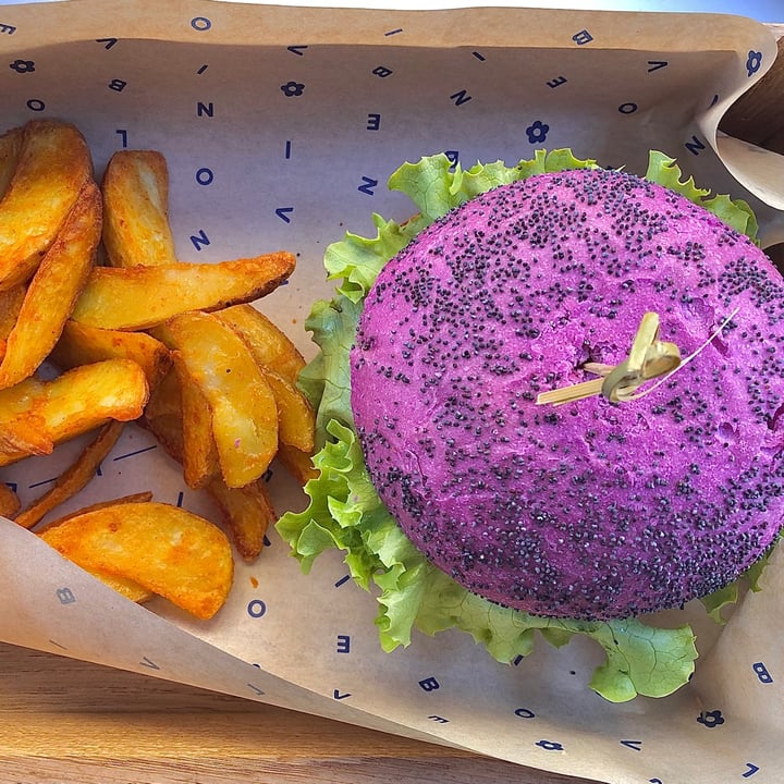 review photo of Flower Burger Cherry bomb shared by @ccarlotta on 23 May 2021 - review