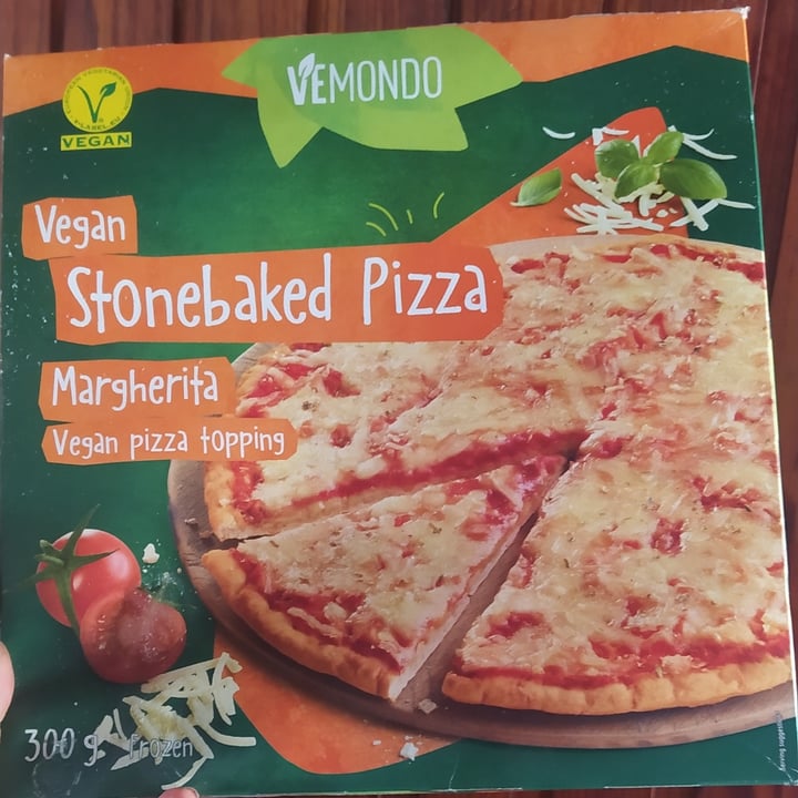 photo of Vemondo Vegan Stonenbaked Pizza Margherita shared by @ardora on  23 Feb 2022 - review