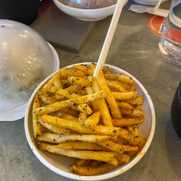 photo of YO! Sushi Vegan Fries shared by @devon0 on  24 Sep 2020 - review