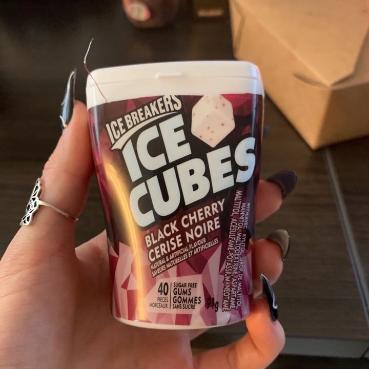 photo of Ice Breakers Black Cherry Ice Cubes shared by @peytonalix on  30 Jun 2021 - review