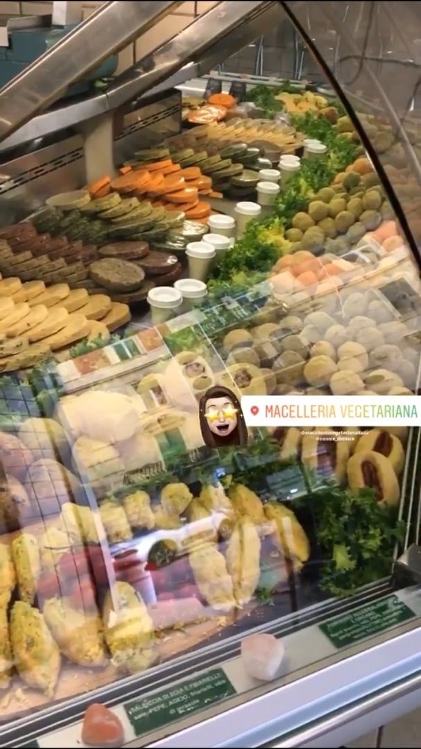 review photo of Macelleria Vegetariana Italia (vegetarian butcher shop) Burger & Polpette shared by @giusy on 06 Feb 2020 - review