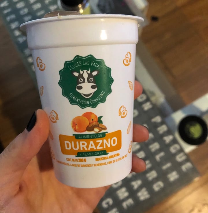 review photo of Felices Las Vacas Yogur de Almendras y Durazno shared by @vickydeb on 28 Jul 2020 - review