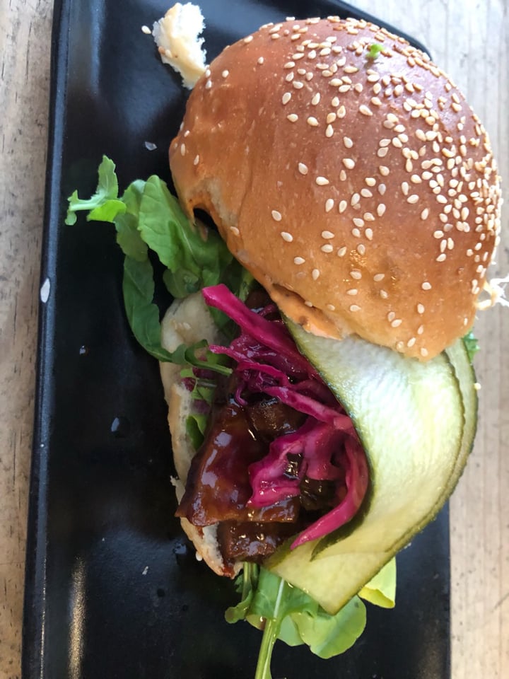 photo of Hudsons The Burger Joint (Green Point) The One Burger shared by @ethanmyers on  09 Dec 2019 - review