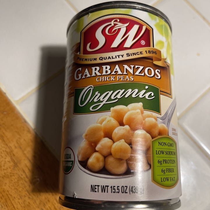 photo of S&W Garbanzo Beans shared by @lulu4theanimals on  28 Aug 2021 - review