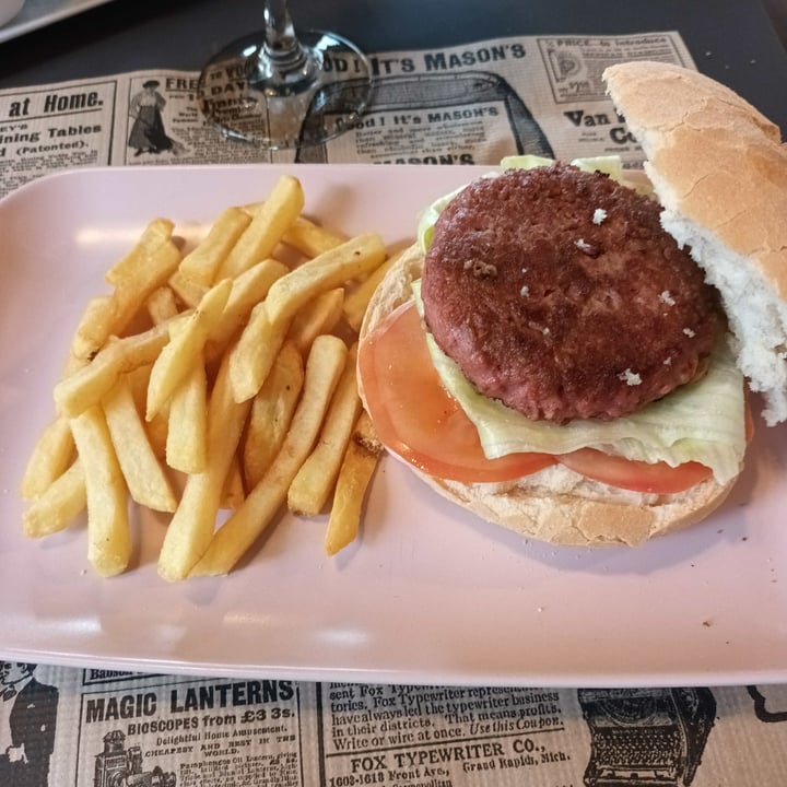 review photo of El Capricho de Canor Hamburguesa vegana shared by @yemapel on 28 Jul 2021 - review