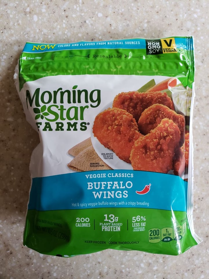 photo of MorningStar Farms Veggitizers Veggie Buffalo Wings shared by @jenicalyonclapsaddle on  13 Oct 2019 - review