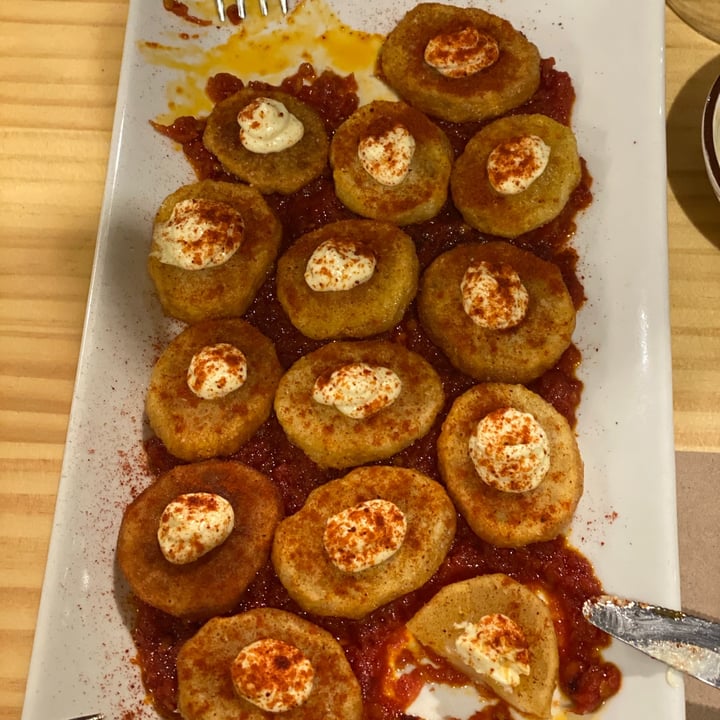 review photo of El petit vegà d'en Pep i la Laura Patatas bravas shared by @coque on 03 Oct 2020 - review