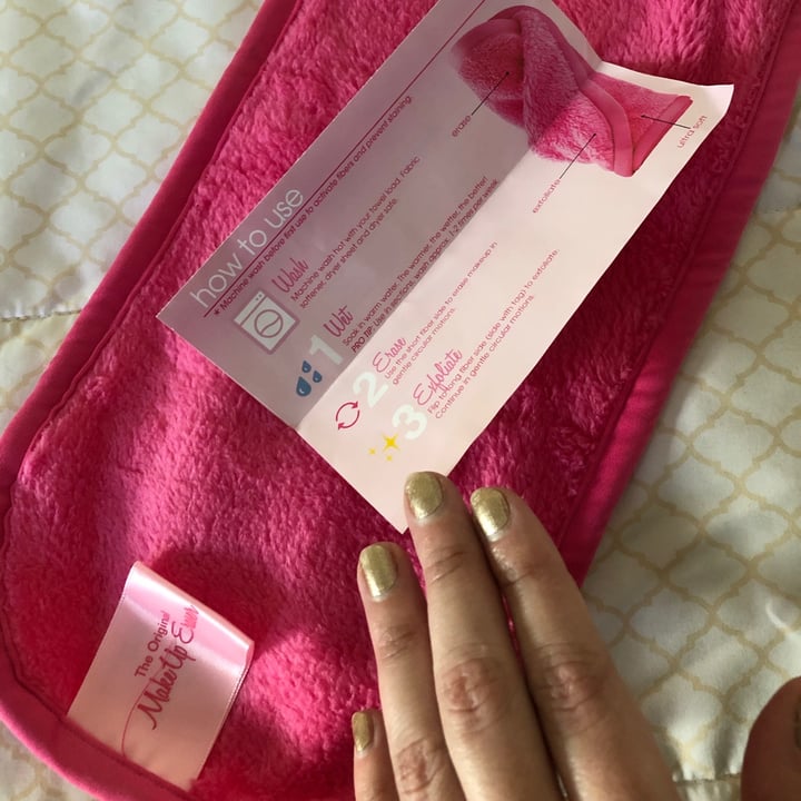 photo of The Makeup Eraser Makeup eraser shared by @emiasoto on  05 Jul 2020 - review