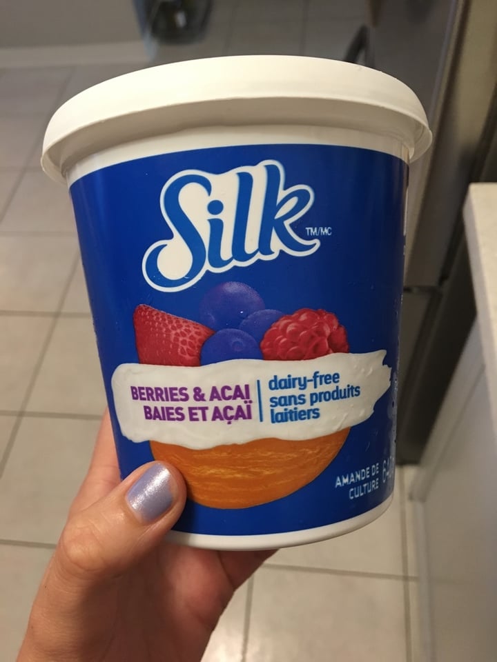 photo of Silk Berries & Acai Cultured Almond Yogurt shared by @martag on  08 Jan 2020 - review