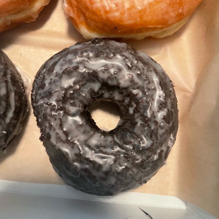 photo of Lovebirds Donuts Chocolate glazed donut shared by @sgerber33 on  06 Jul 2022 - review