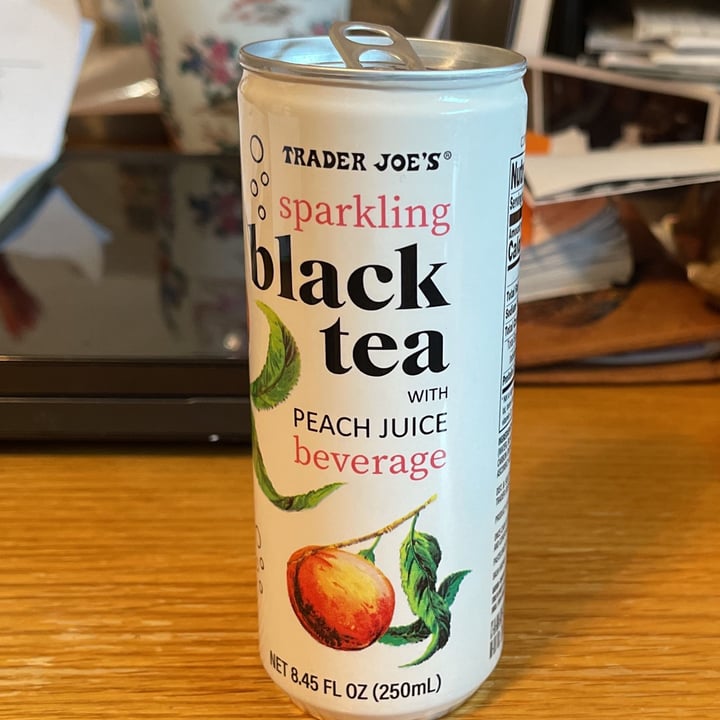 photo of Trader Joe's Sparkling Black Tea With Peach juice shared by @pdeos on  22 May 2022 - review