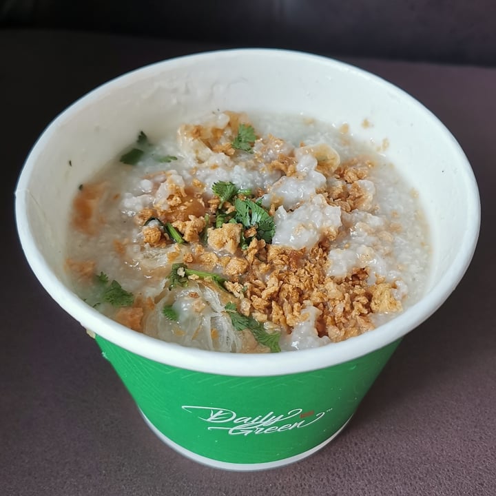 photo of Daily Green (St. George's Road) Porridge shared by @ycarolyn on  15 May 2021 - review