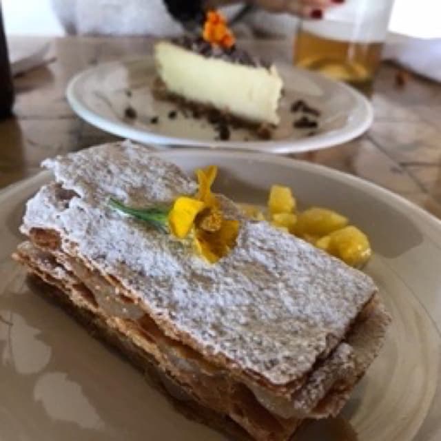 Photo of the dish “Mil Hoja De Piña”