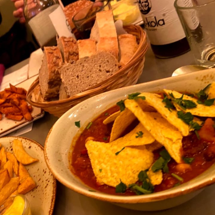 review photo of Café Lila Chili sin carne shared by @giovana on 16 Dec 2020 - review