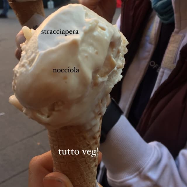 「Nocciola e stracciapera」の料理の写真
