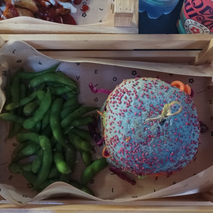 photo of Flower Burger I Puffi Limited Edition shared by @angelasif on  14 May 2022 - review