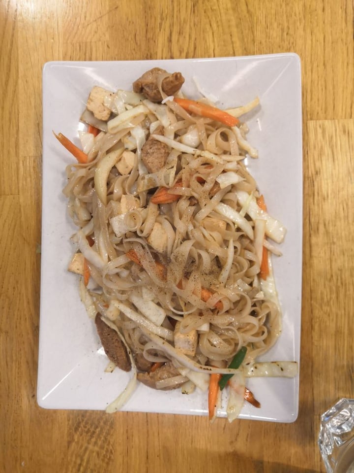 review photo of VG Wok Fried Ricenoodles With Tofu And Soystrips shared by @mariafi24 on 11 Feb 2020 - review