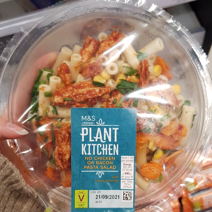 photo of Plant Kitchen (M&S) No Chicken or Bacon Pasta Salad shared by @brinasan on  19 Sep 2021 - review