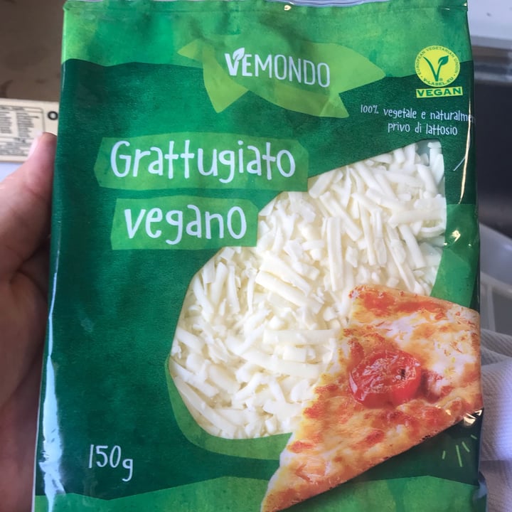 photo of Vemondo Grattugiato Vegano shared by @fede66 on  24 Nov 2021 - review