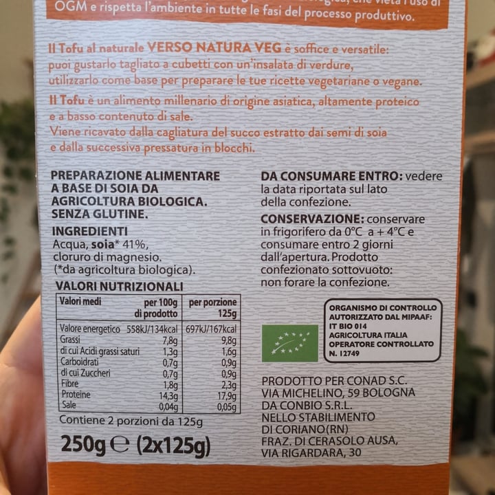 photo of Verso Natura Conad Veg Tofu al naturale shared by @lindiri on  04 Jan 2022 - review