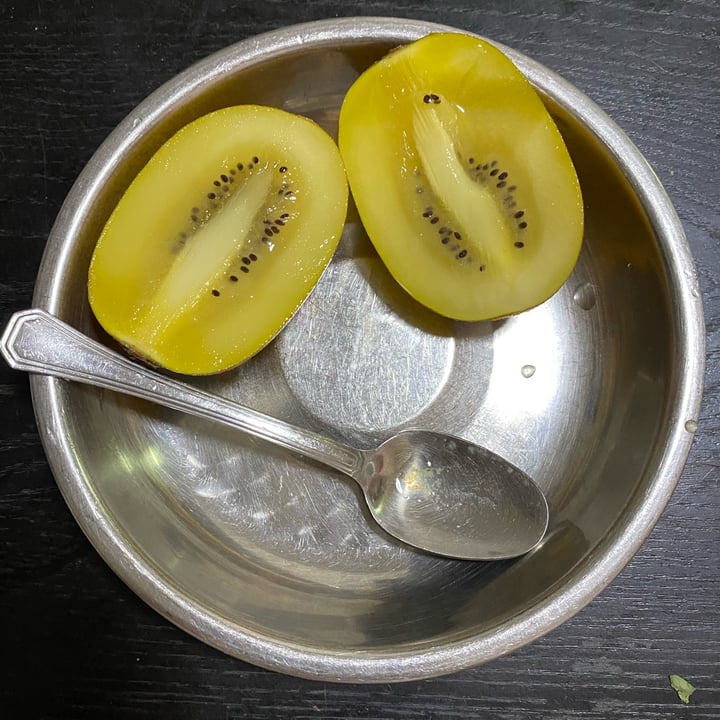 photo of Zespri Sungold Kiwi shared by @piggy-egg on  09 Dec 2021 - review