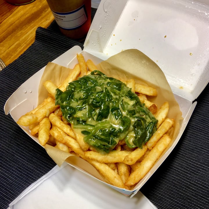 photo of Love Handle  Cream Spinach-loaded Fries shared by @pahulnotpaul on  14 Feb 2021 - review
