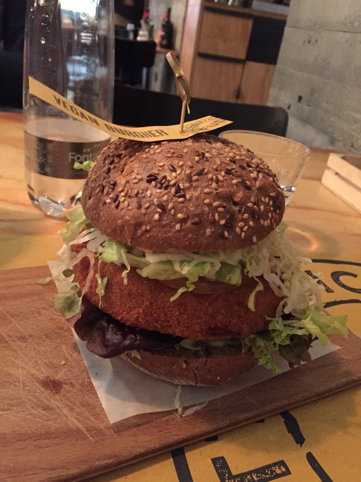 photo of FUD Vegan burger shared by @elezerowaste on  26 Feb 2020 - review