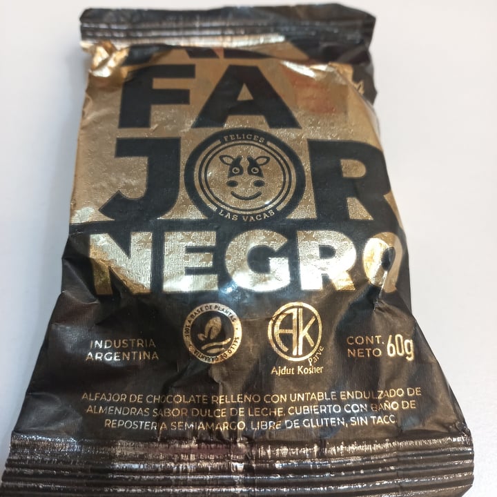photo of Felices Las Vacas Alfajor negro sin tacc shared by @laugmp on  25 Aug 2022 - review