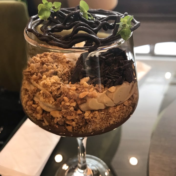 review photo of Botánica Coffee House Mousse De Chocolate shared by @mayeetavera on 16 Apr 2022 - review