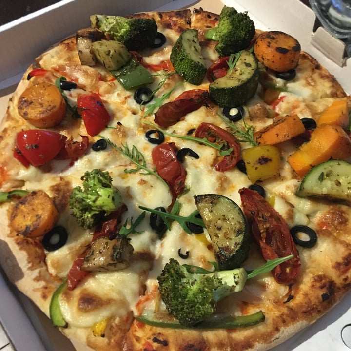 photo of House of Chay Online Vegetarian Restaurant Vegan Eggplant Pizza shared by @sv-amazon on  28 Feb 2021 - review