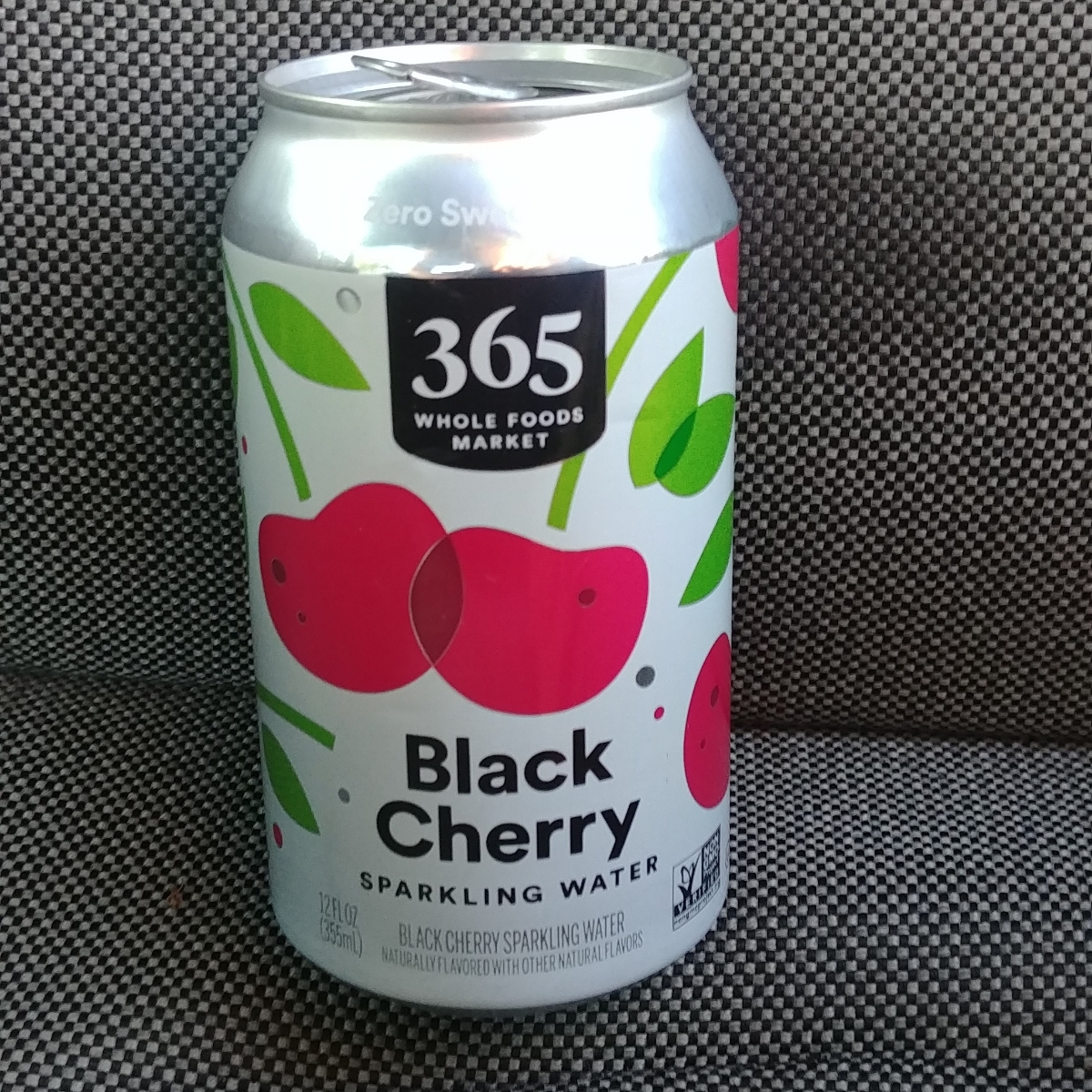 Black Cherry Sparkling Water Beverage