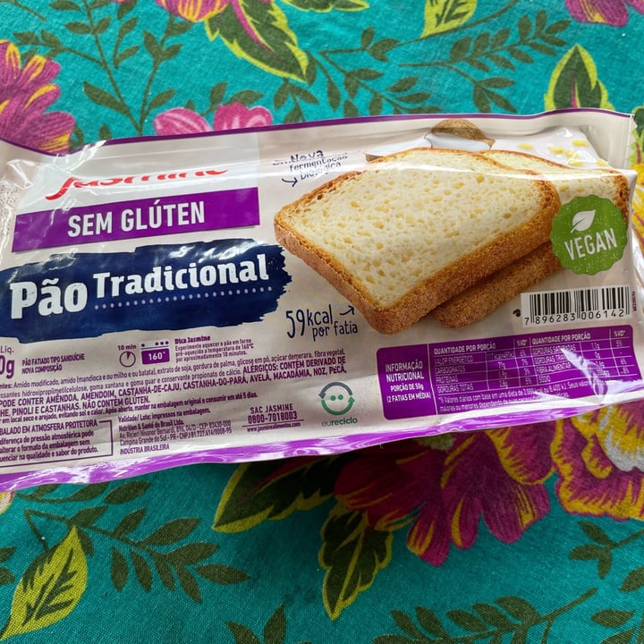 photo of Jasmine Pão Tradicional Sem Glúten shared by @flaviatonon on  02 May 2022 - review