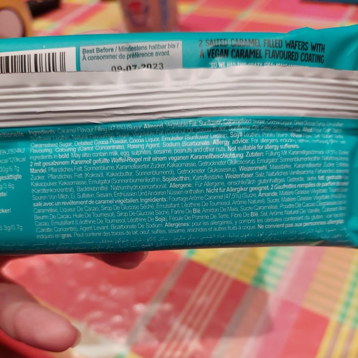 review photo of LoveRaw Butter Cups Salted caramel shared by @aryahummel on 02 Oct 2022 - review