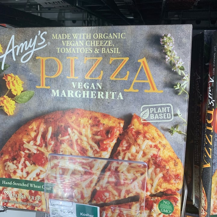 review photo of Amy’s Amy’s Vegan Supreme Pizza shared by @eliz1024 on 10 May 2022 - review