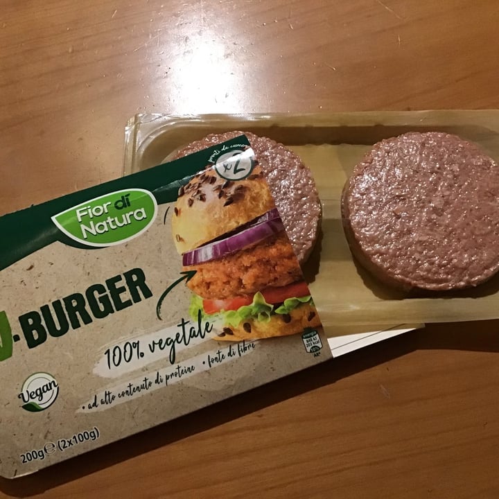 review photo of V-burger Fior di natura V-burger shared by @elenaelly61 on 07 Apr 2022 - review