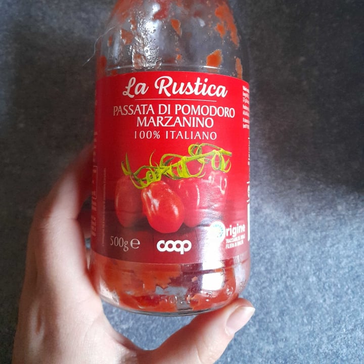 photo of Coop Passata Di Pomodoro Marzanino shared by @bibu on  05 Apr 2022 - review