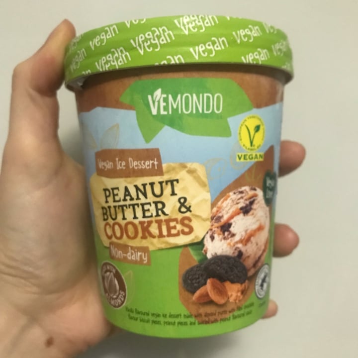 photo of Vemondo  Cookie Dough Non-Dairy Ice Cream shared by @rositah on  12 Aug 2022 - review