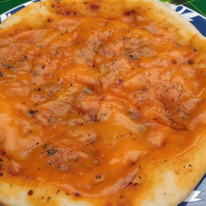 photo of Felices Las Vacas Queso Cheddar en Fetas shared by @anaferreyra on  10 Apr 2022 - review