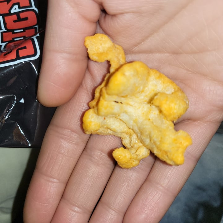 photo of Trader Joe's Spicy porkless plant-based snack rinds shared by @izzyiris on  13 Mar 2022 - review