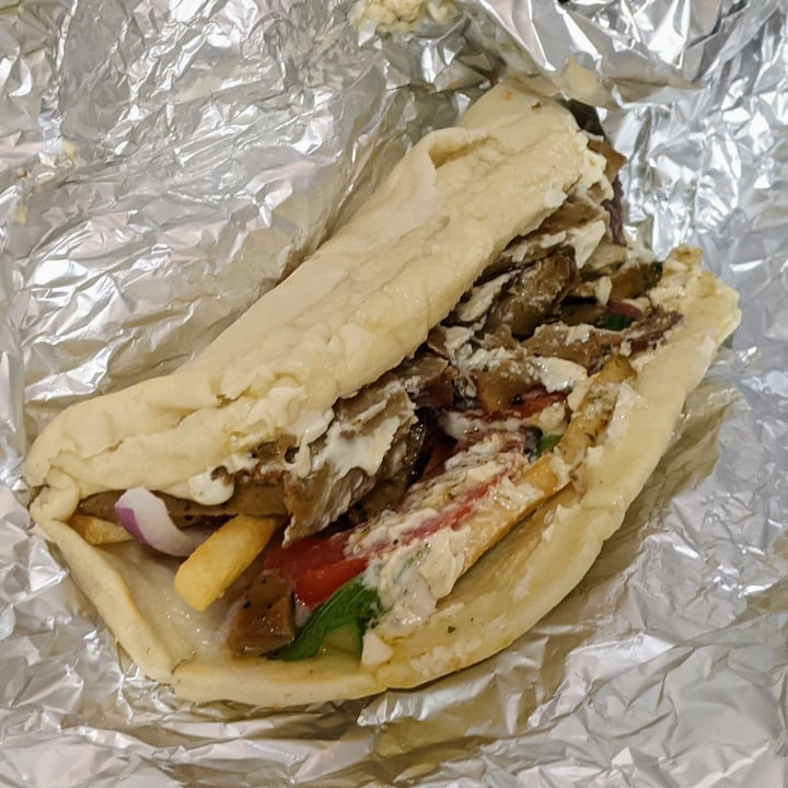 photo of Big Dill Zeus Gyro shared by @sunporklegogay on  27 Jan 2021 - review
