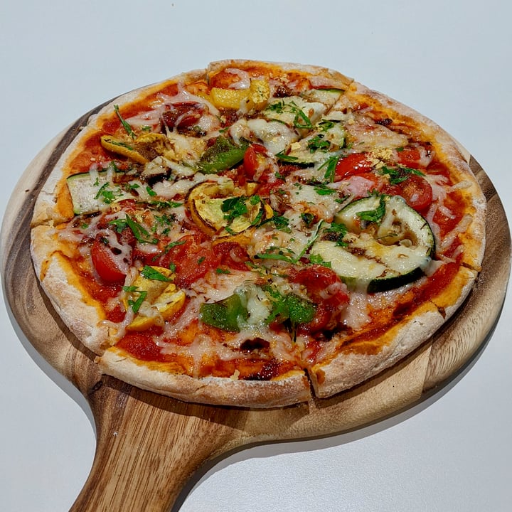 photo of Green Common Singapore Vege Lovers Pizza shared by @xinru-t on  08 Jun 2022 - review
