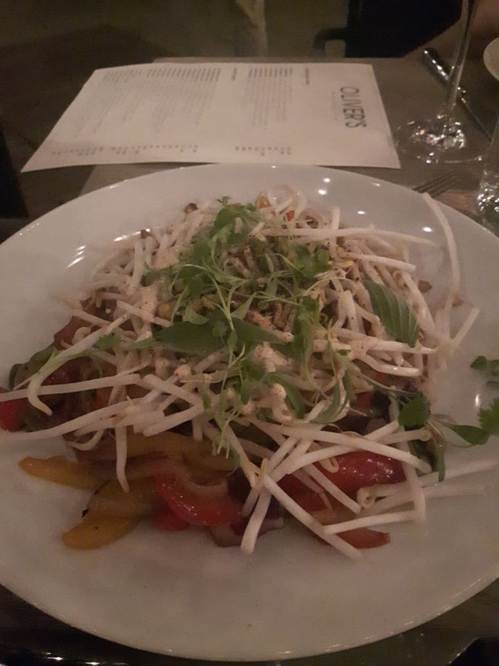 review photo of Oliver's Pad thai shared by @ajonvi on 21 Nov 2018 - review