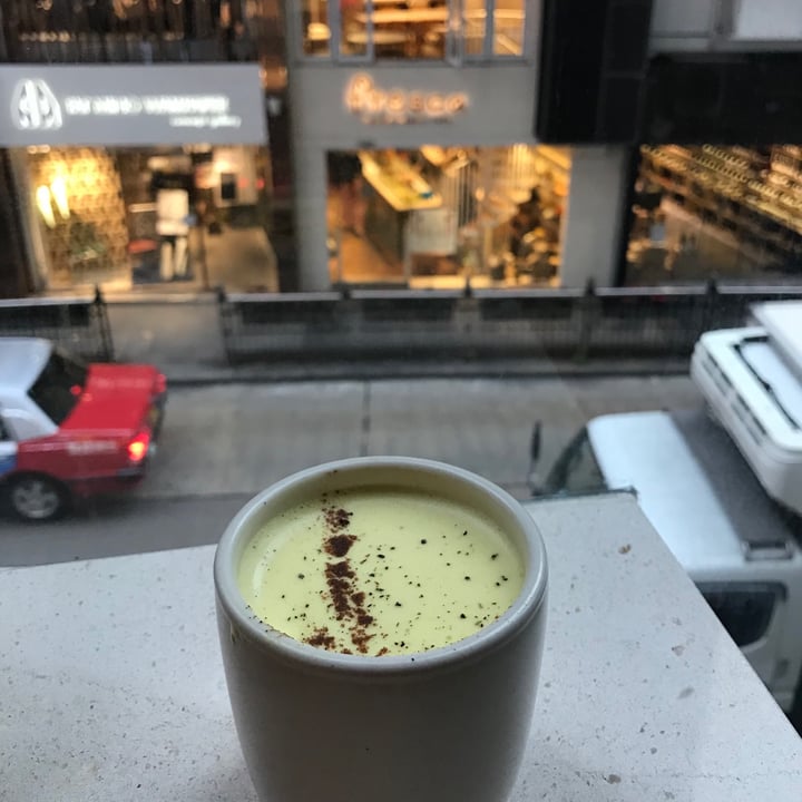 review photo of DOUBLESHOT by CUPPING ROOM Turmeric Oatly Latte shared by @violachen on 16 Jun 2020 - review
