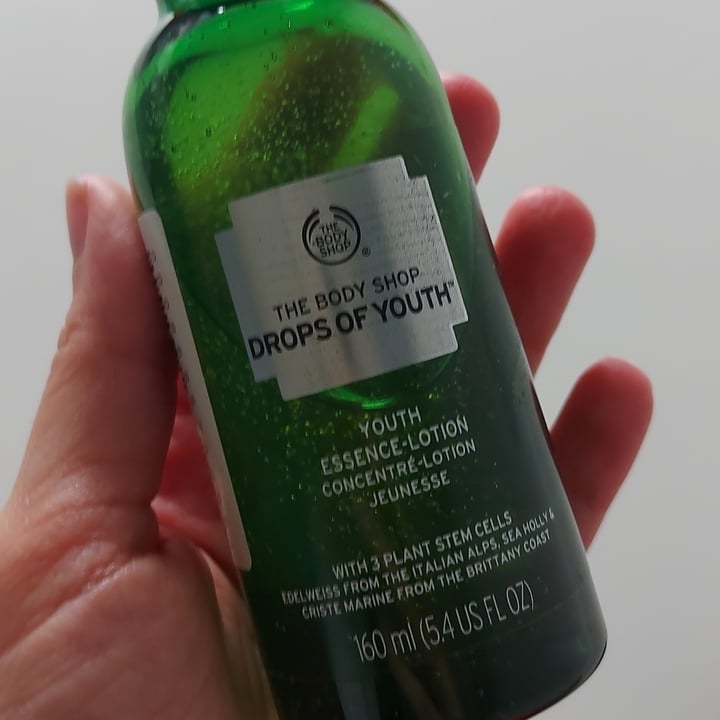 photo of The Body Shop Drops of youth essence Of Youth shared by @danielamoreiraleite on  27 Apr 2022 - review