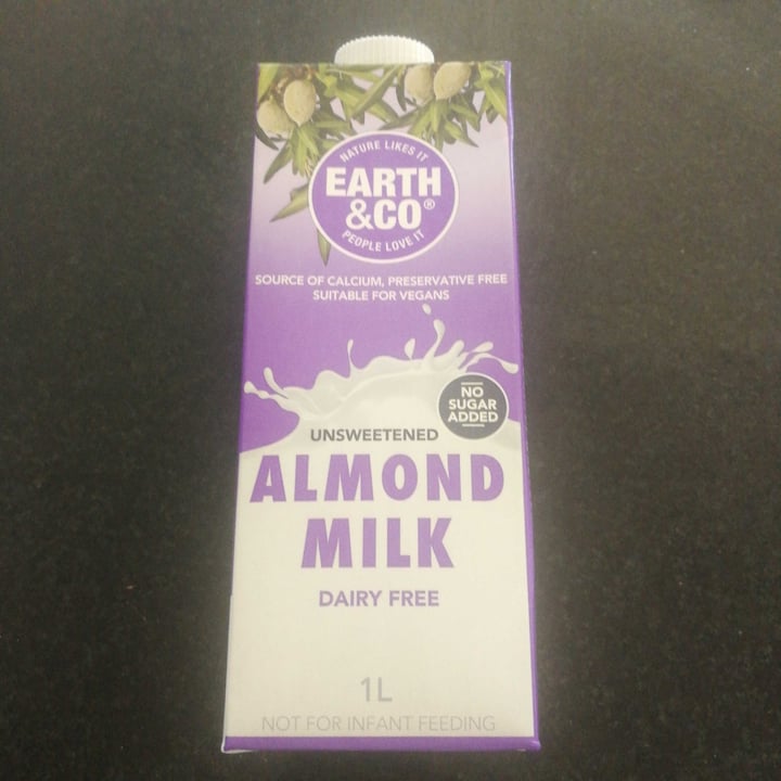 photo of Earth & Co Unsweetened Almond Milk shared by @mel-b on  03 Dec 2020 - review